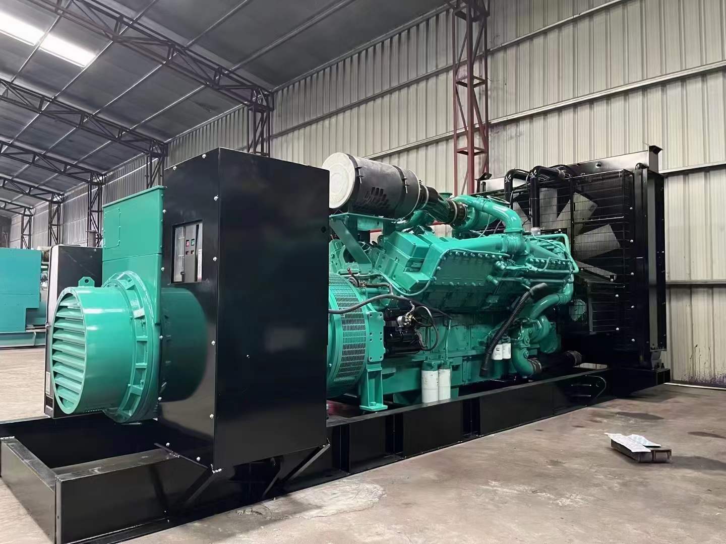 调兵山如何降低 800kW 柴油发电机输出电流的波动？