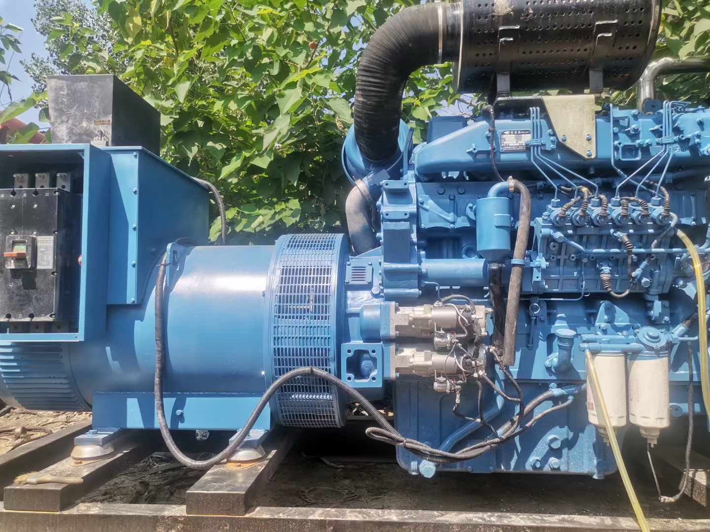 调兵山详细说明降低 800kW 柴油发电机输出电流波动的方法