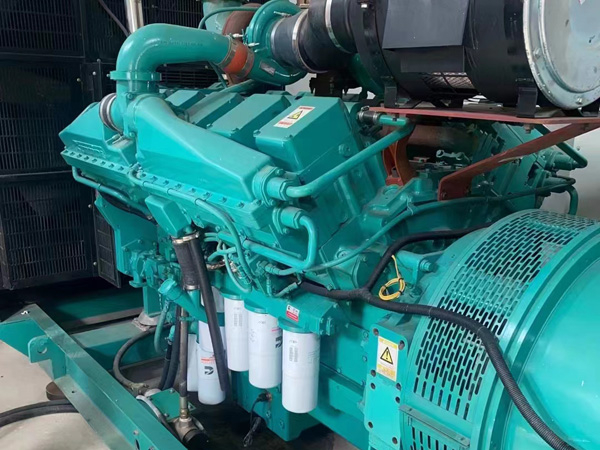 调兵山更换100kW柴油发电机组机油时，需要注意哪些事项？